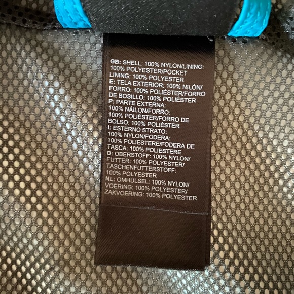 EUC The North Face windbreaker - Picture 6 of 7